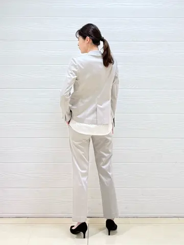 JOSEPH スタッフ コーディネート画像