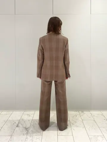 JOSEPH スタッフ コーディネート画像