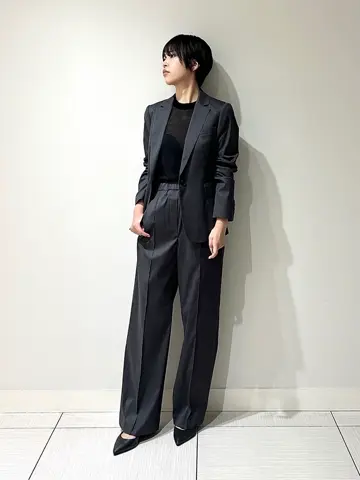 JOSEPH スタッフ コーディネート画像