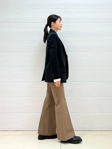 JOSEPH スタッフ コーディネート画像