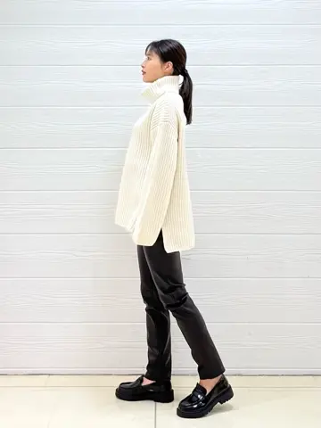 JOSEPH スタッフ コーディネート画像