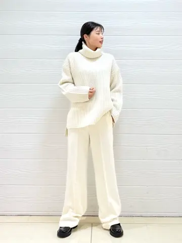 JOSEPH スタッフ コーディネート画像