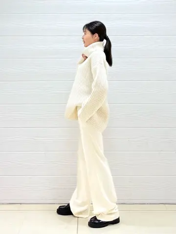 JOSEPH スタッフ コーディネート画像