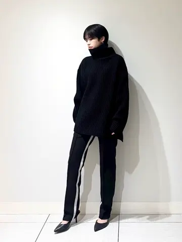 JOSEPH スタッフ コーディネート画像