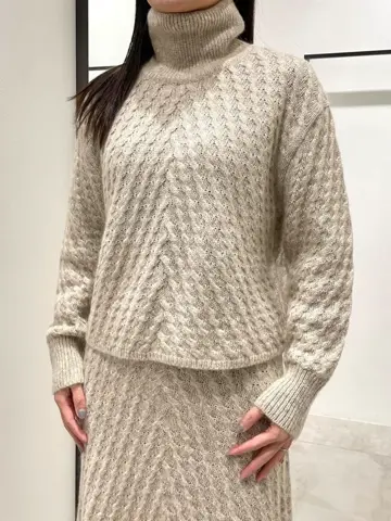 JOSEPH 小田 コーディネート画像