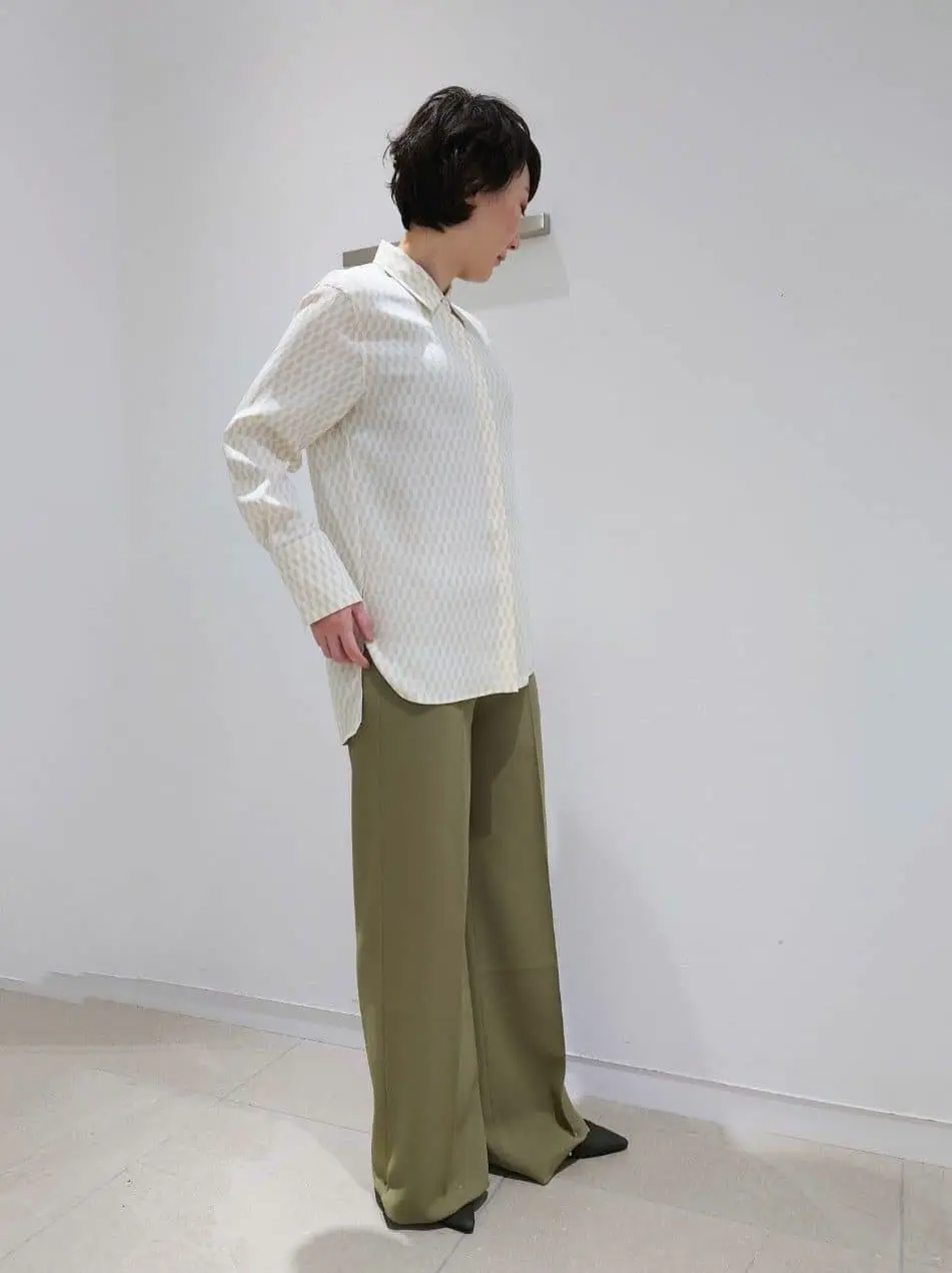 JOSEPH スタッフ コーディネート画像