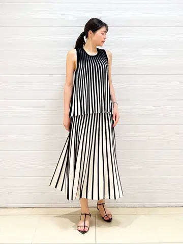 JOSEPH スタッフ コーディネート画像