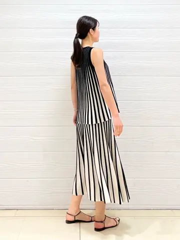 JOSEPH スタッフ コーディネート画像