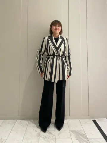 JOSEPH スタッフ コーディネート画像