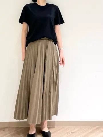 JOSEPH スタッフ コーディネート画像