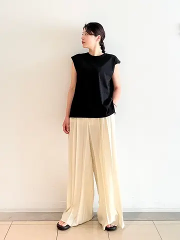 JOSEPH スタッフ コーディネート画像