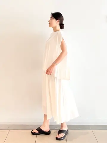 JOSEPH スタッフ コーディネート画像