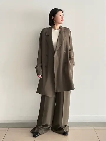 JOSEPH スタッフ コーディネート画像