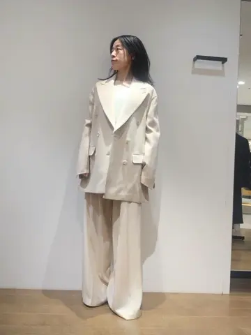 JOSEPH スタッフ コーディネート画像