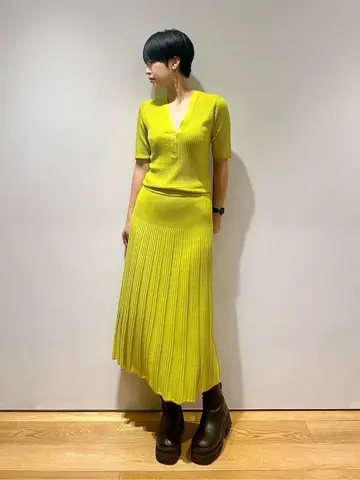 JOSEPH スタッフ コーディネート画像