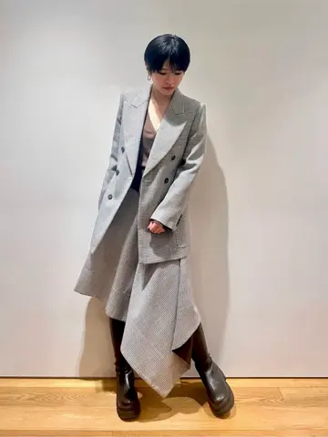 JOSEPH スタッフ コーディネート画像