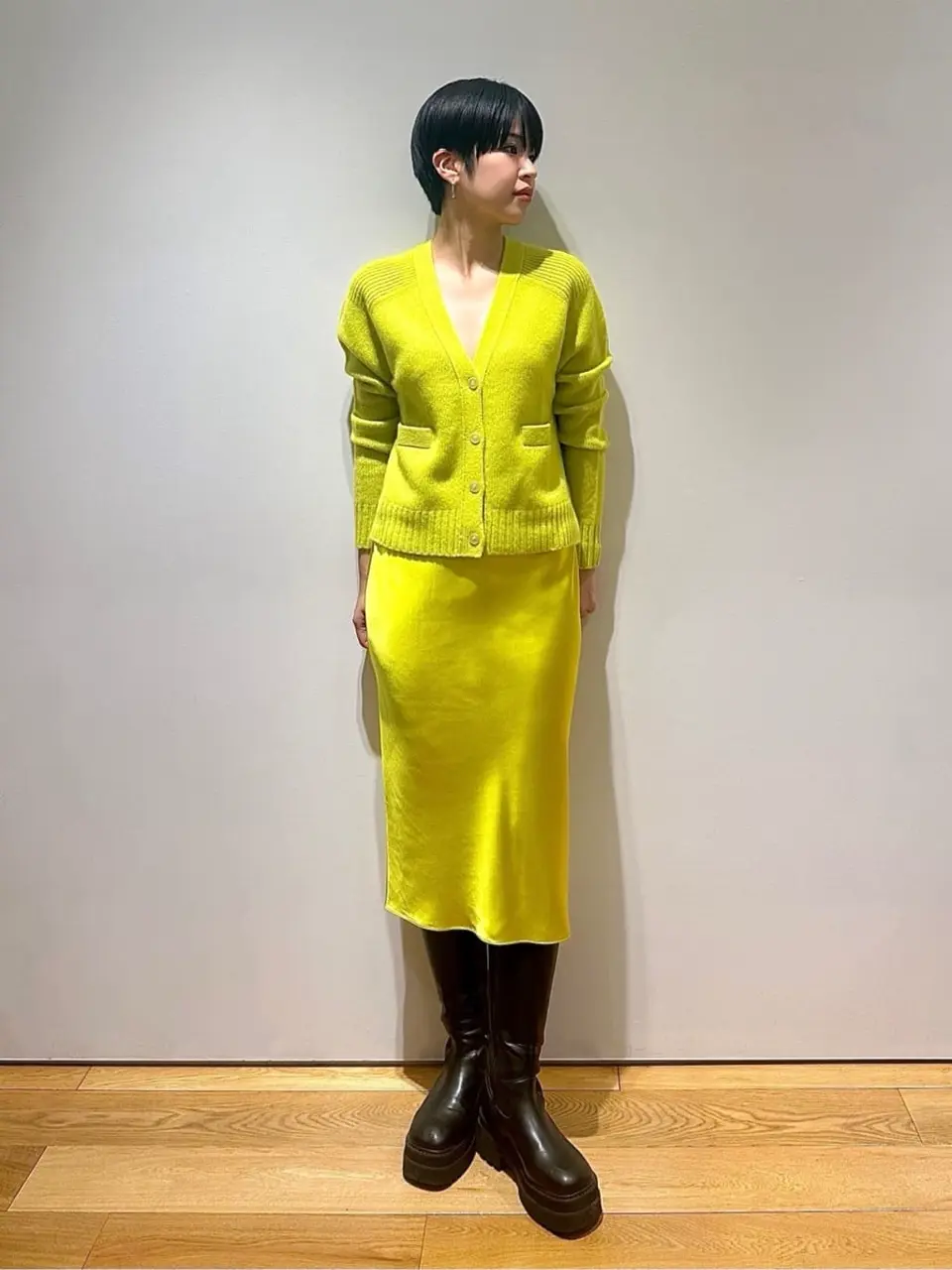 JOSEPH スタッフ コーディネート画像