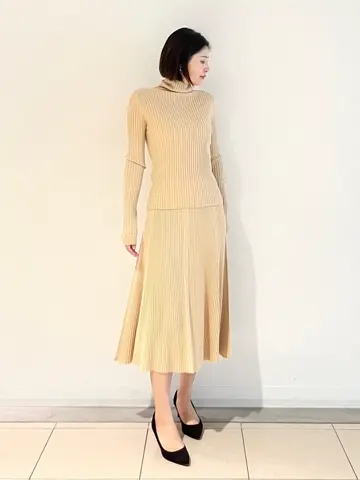 JOSEPH スタッフ コーディネート画像