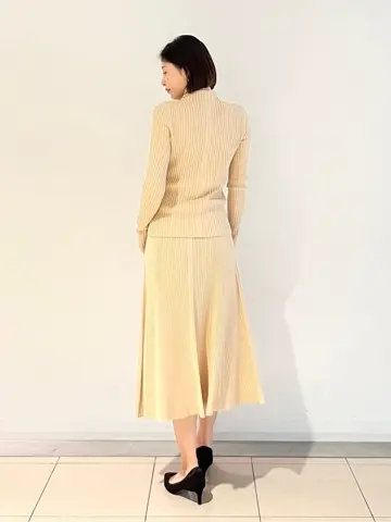 JOSEPH スタッフ コーディネート画像