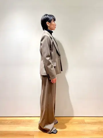 JOSEPH スタッフ コーディネート画像