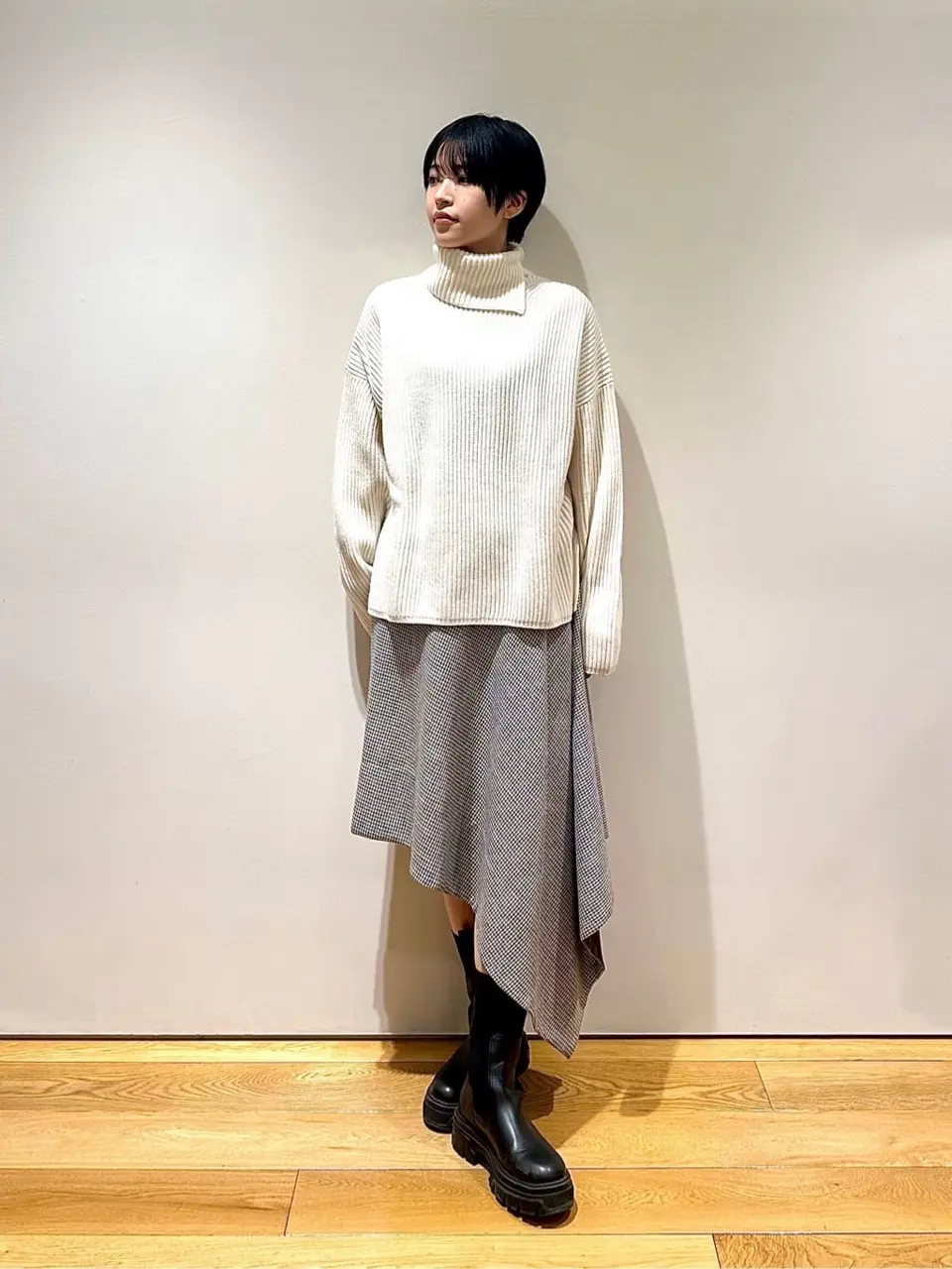 JOSEPH スタッフ コーディネート画像