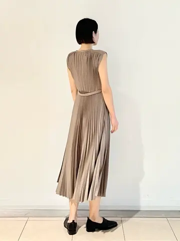 JOSEPH スタッフ コーディネート画像