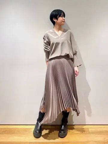 JOSEPH スタッフ コーディネート画像