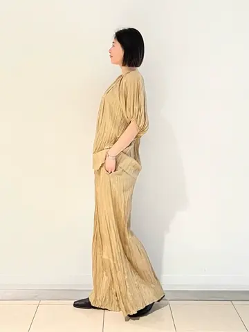 JOSEPH スタッフ コーディネート画像