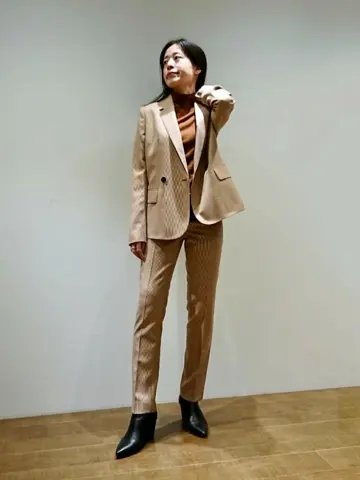 JOSEPH スタッフ コーディネート画像