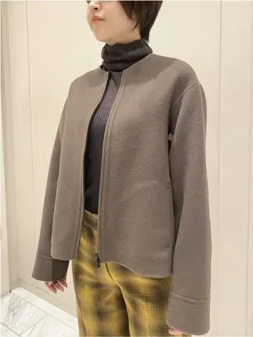 JOSEPH スタッフ コーディネート画像