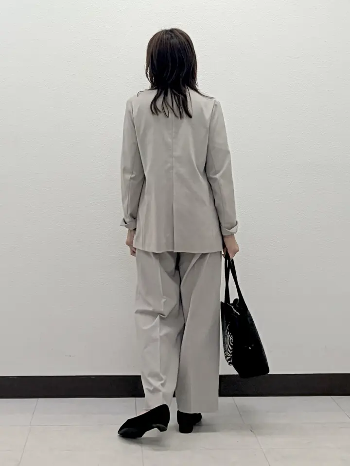 ICB L スタッフ コーディネート画像