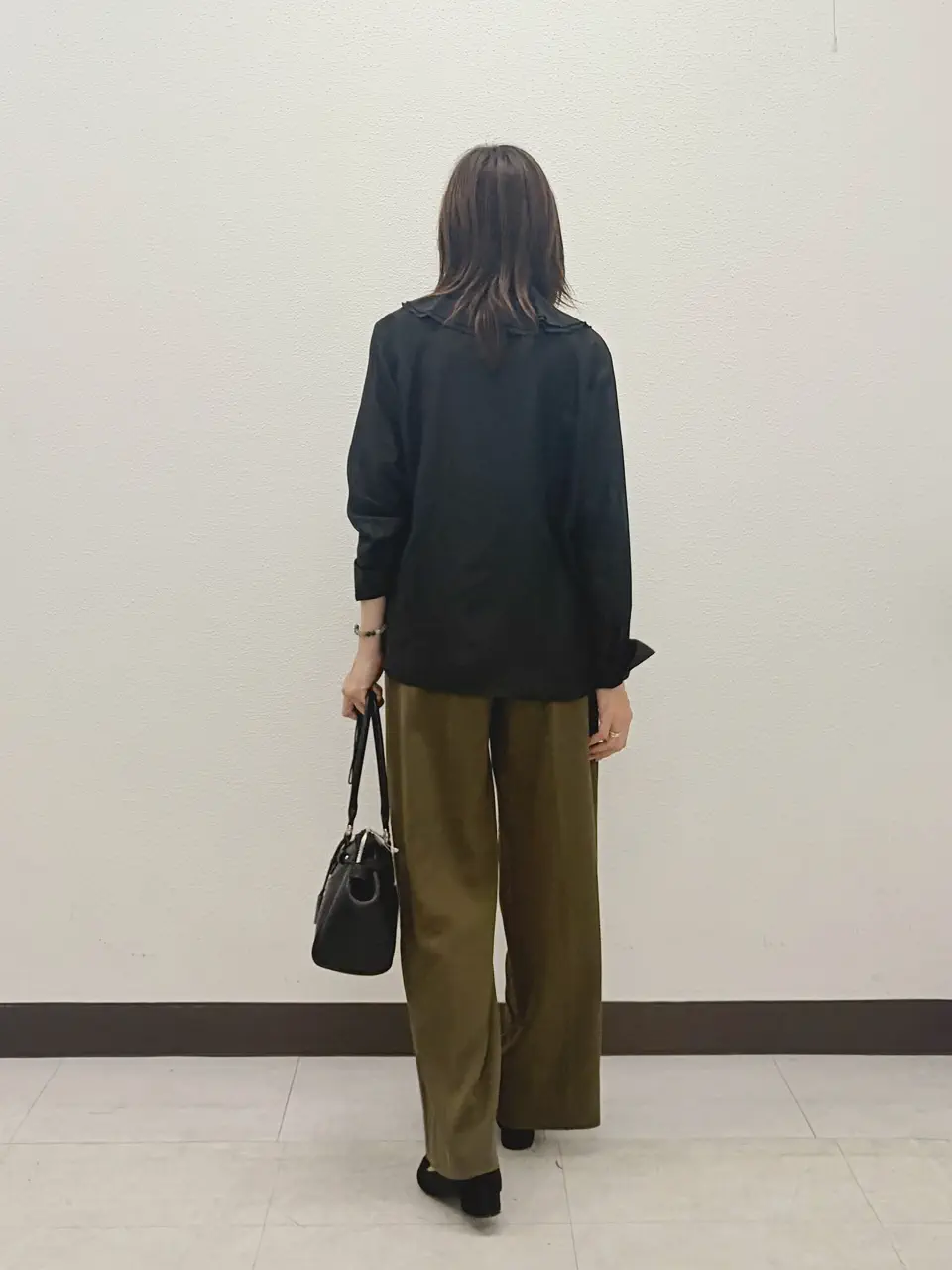 ICB L スタッフ コーディネート画像