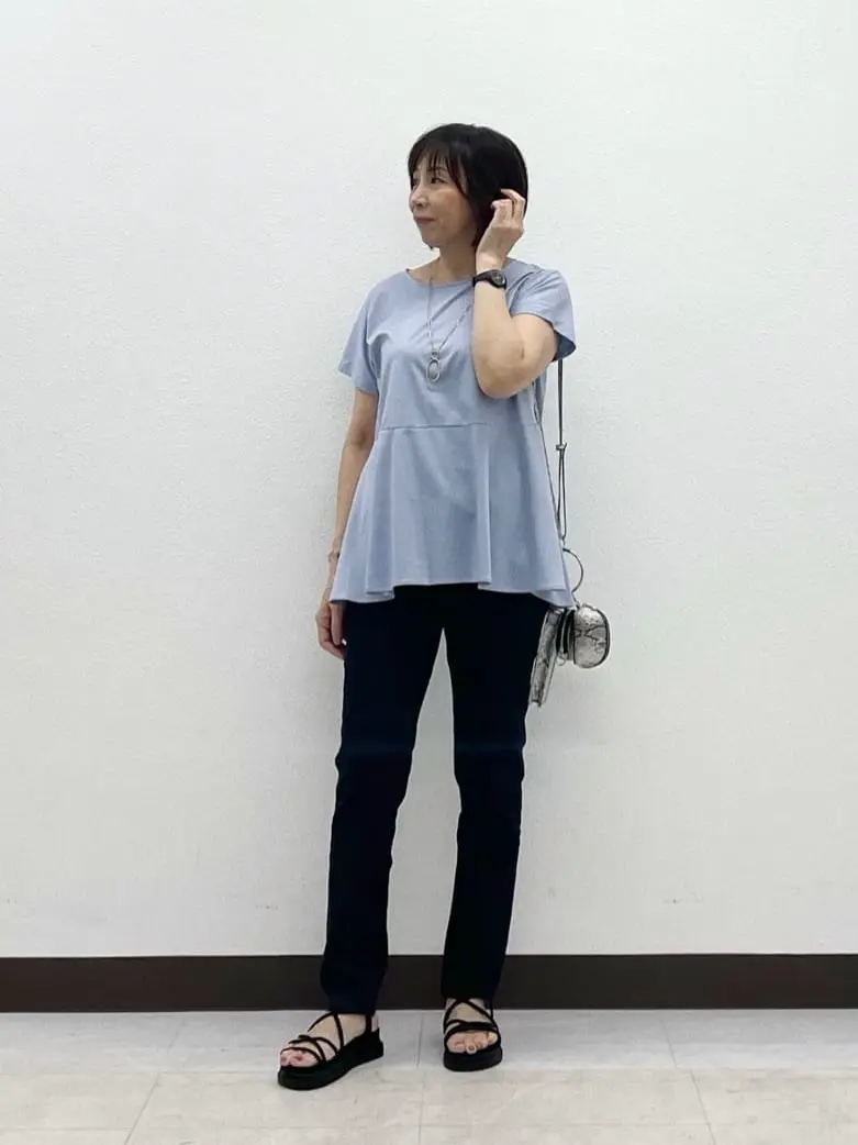 ICB L スタッフ コーディネート画像