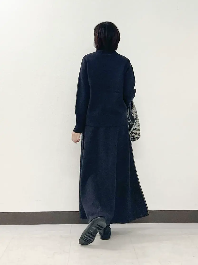 ICB L スタッフ コーディネート画像