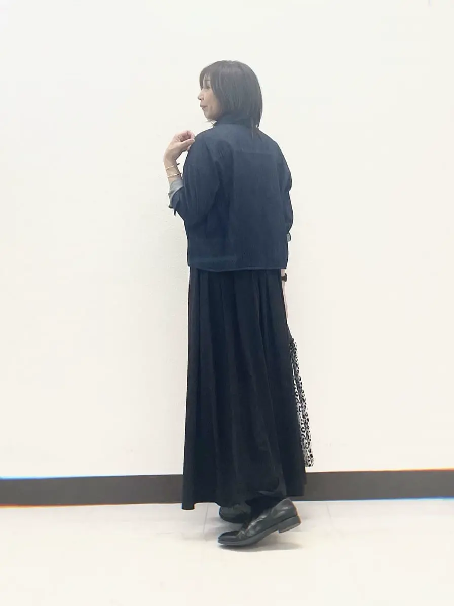 ICB L スタッフ コーディネート画像