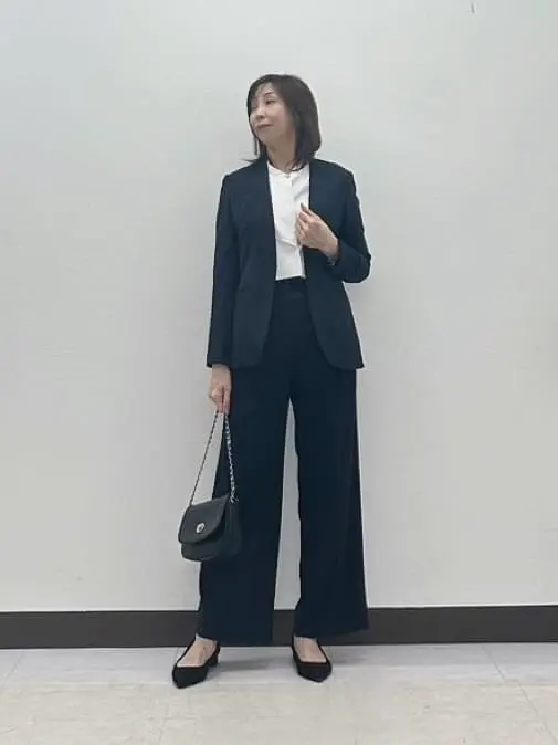 ICB L スタッフ コーディネート画像