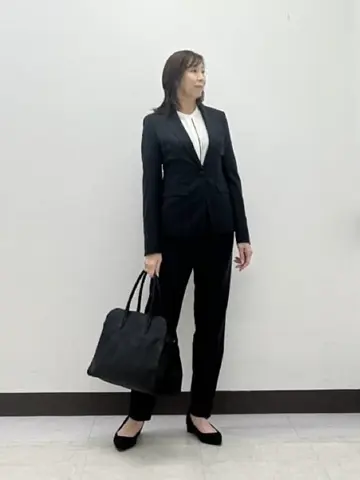 ICB L スタッフ コーディネート画像