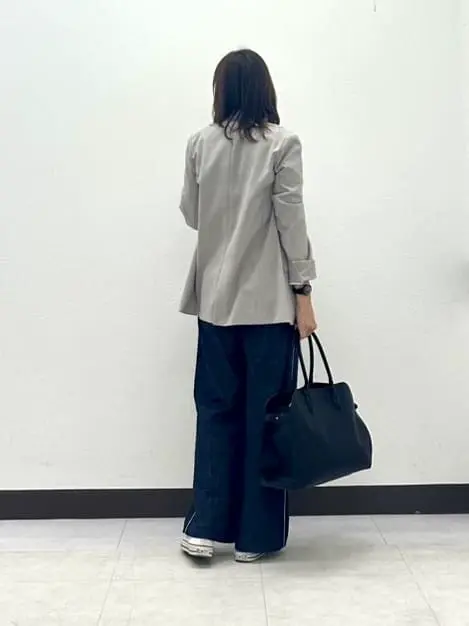 ICB L スタッフ コーディネート画像