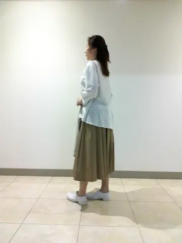 J.PRESS LADIES L スタッフ コーディネート画像