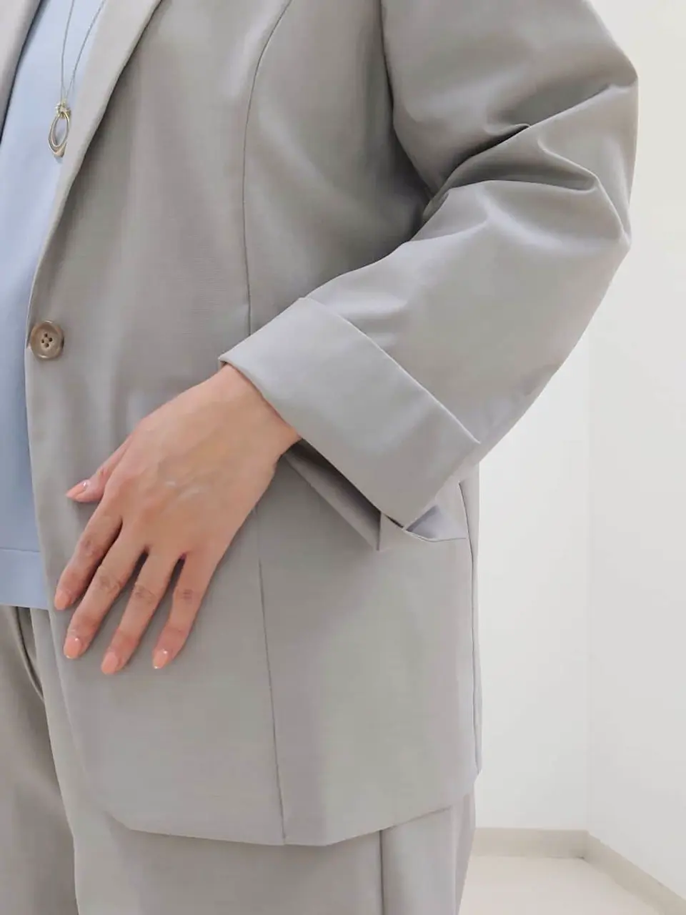 J.PRESS LADIES L スタッフ コーディネート画像