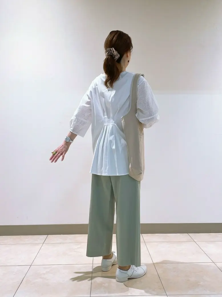 J.PRESS LADIES L スタッフ コーディネート画像