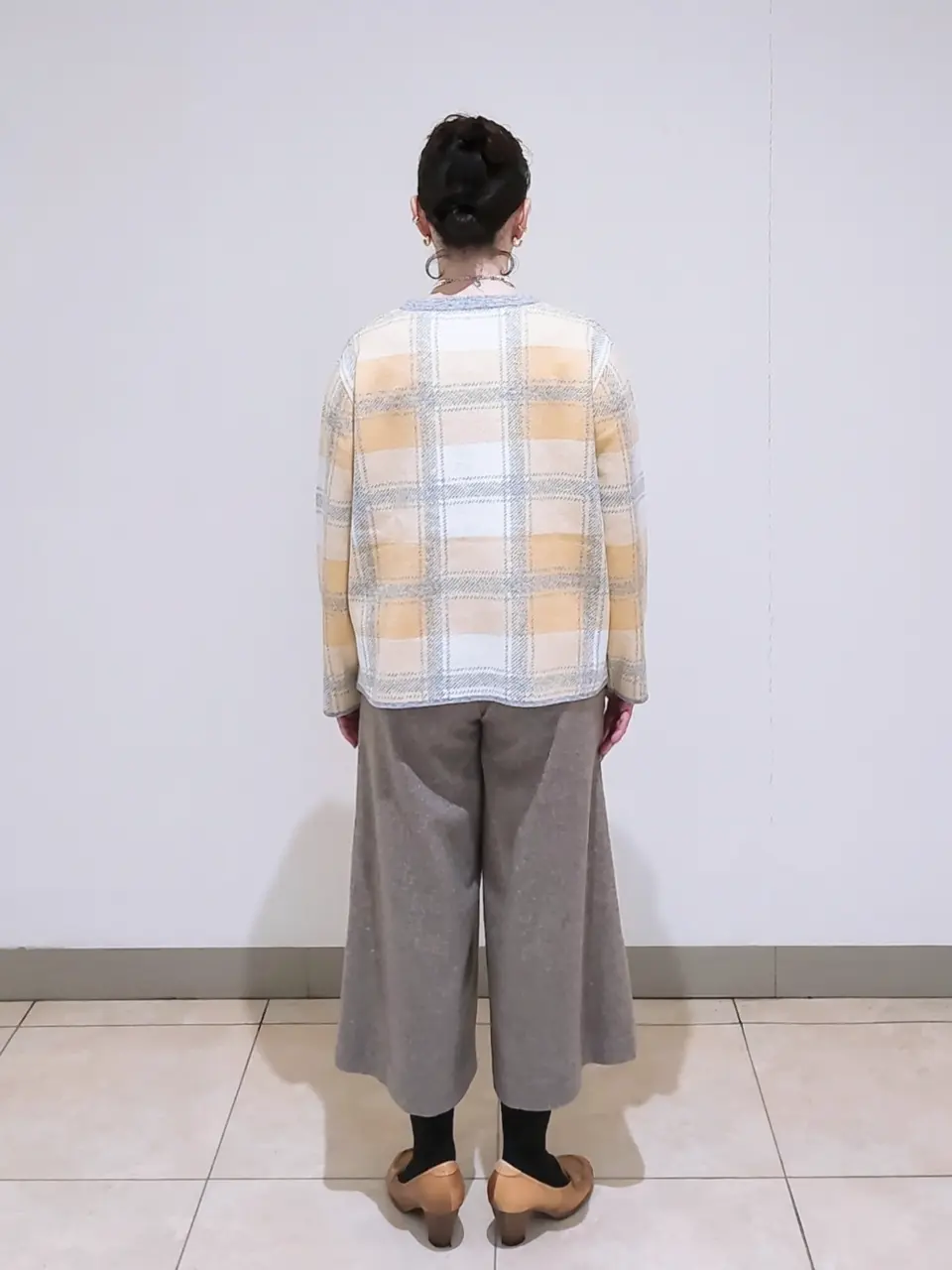 J.PRESS LADIES L スタッフ コーディネート画像