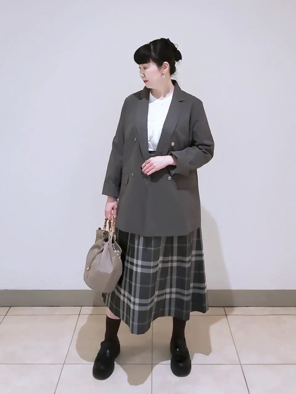 J.PRESS LADIES L スタッフ コーディネート画像