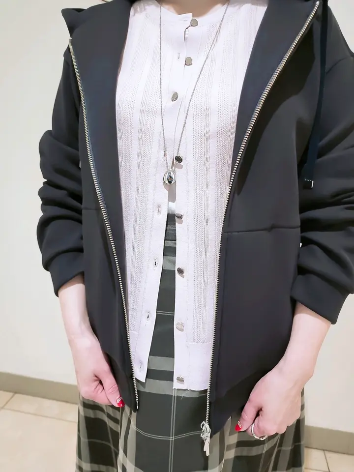 J.PRESS LADIES L スタッフ コーディネート画像