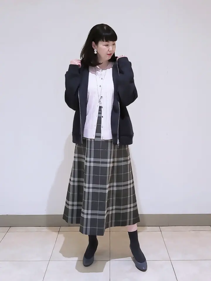 J.PRESS LADIES L スタッフ コーディネート画像