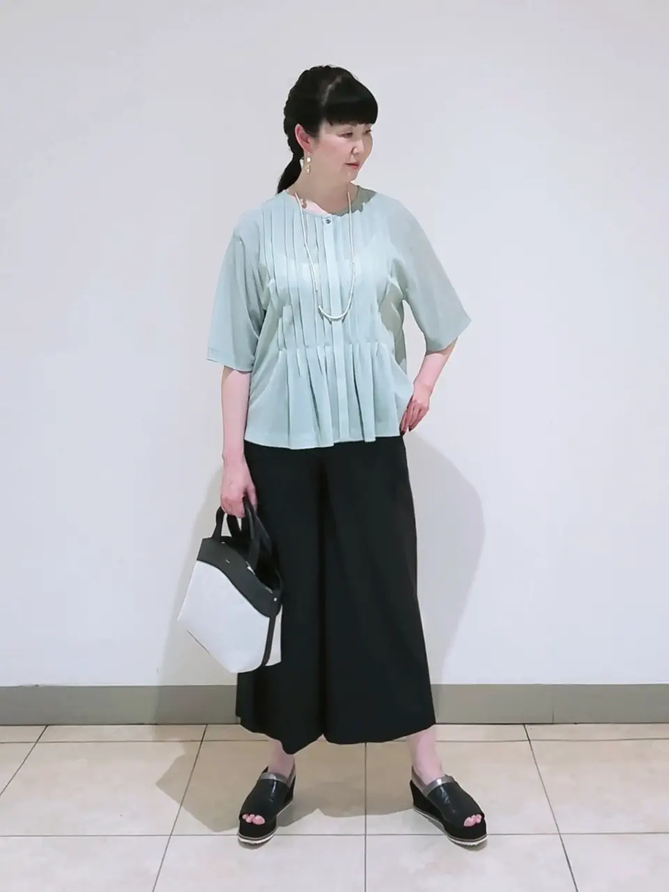 J.PRESS LADIES L スタッフ コーディネート画像