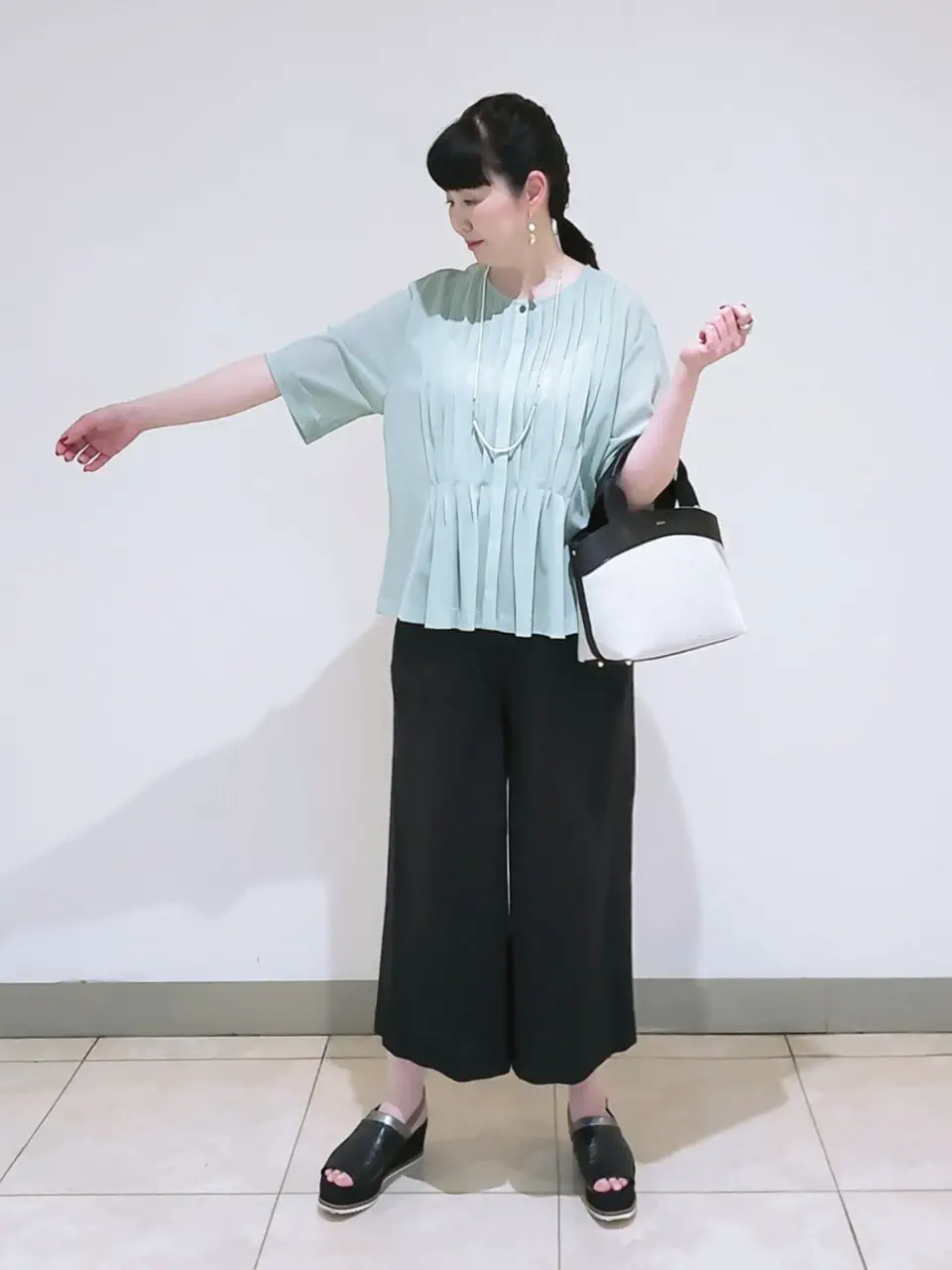 J.PRESS LADIES L スタッフ コーディネート画像