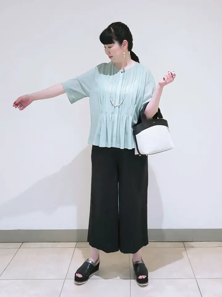 J.PRESS LADIES L スタッフ コーディネート画像