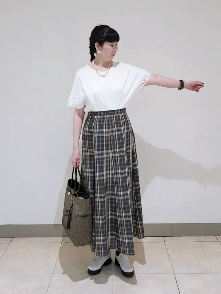 J.PRESS LADIES L スタッフ コーディネート画像