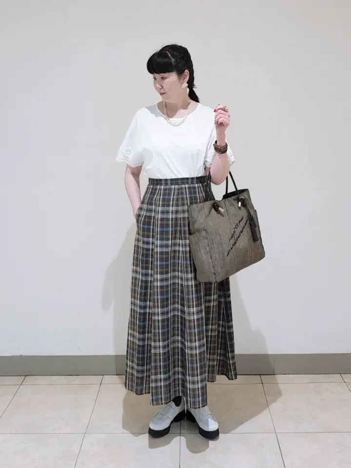 J.PRESS LADIES L スタッフ コーディネート画像